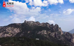 黄山的三大主峰中的天都峰、莲花峰、光明顶开放和封闭时间